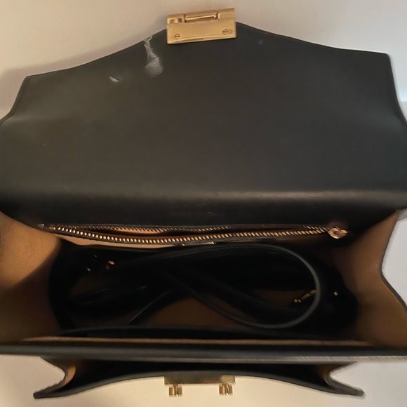 Tracy Shoulder Bag in Leather - Picture 6 of 7